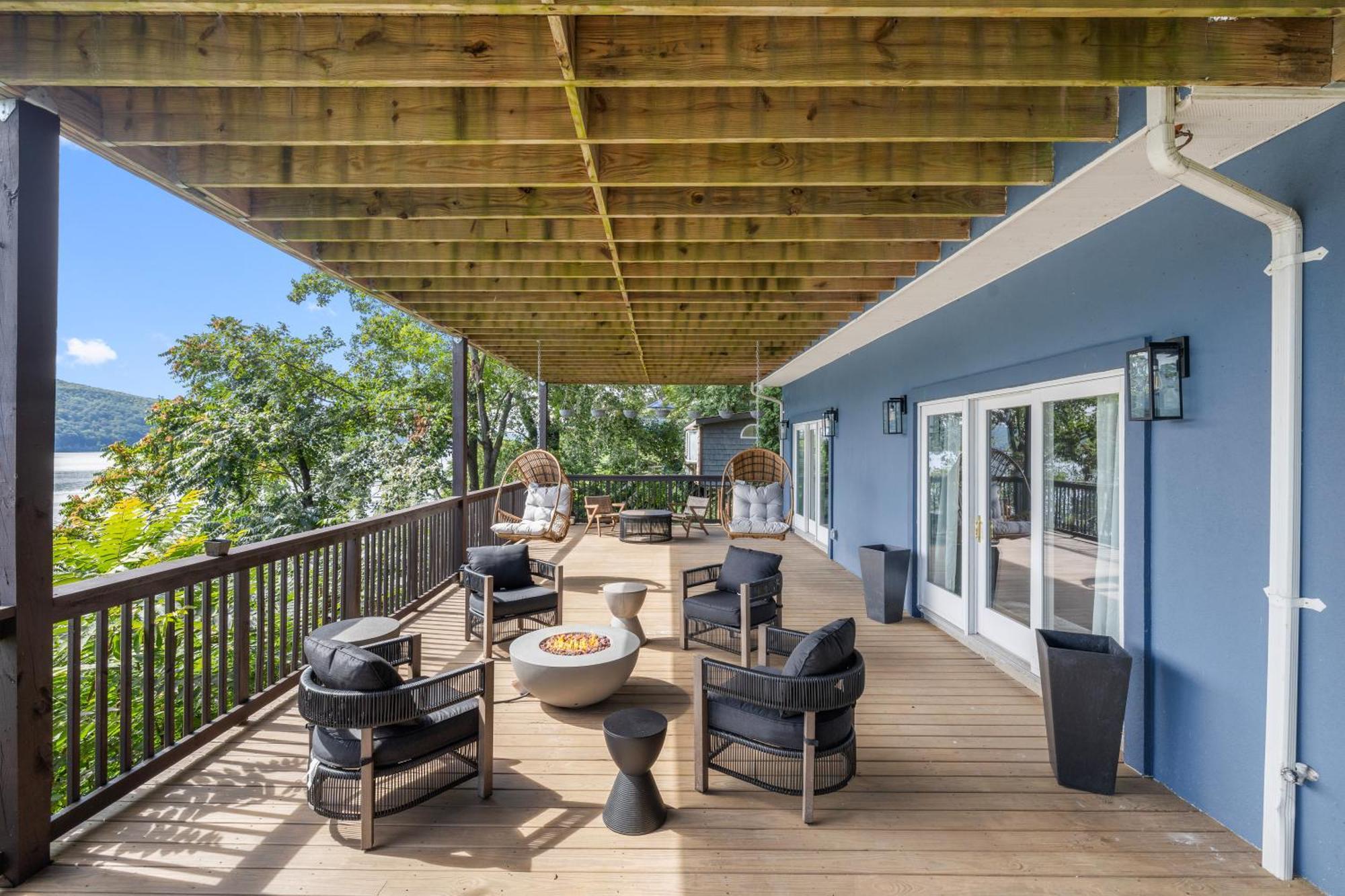 Lakeview House - Hot Tub - Firepit - Stunning Views - Spacious Deck - Cozy Living Room - Bar Greenwood Lake Exterior photo