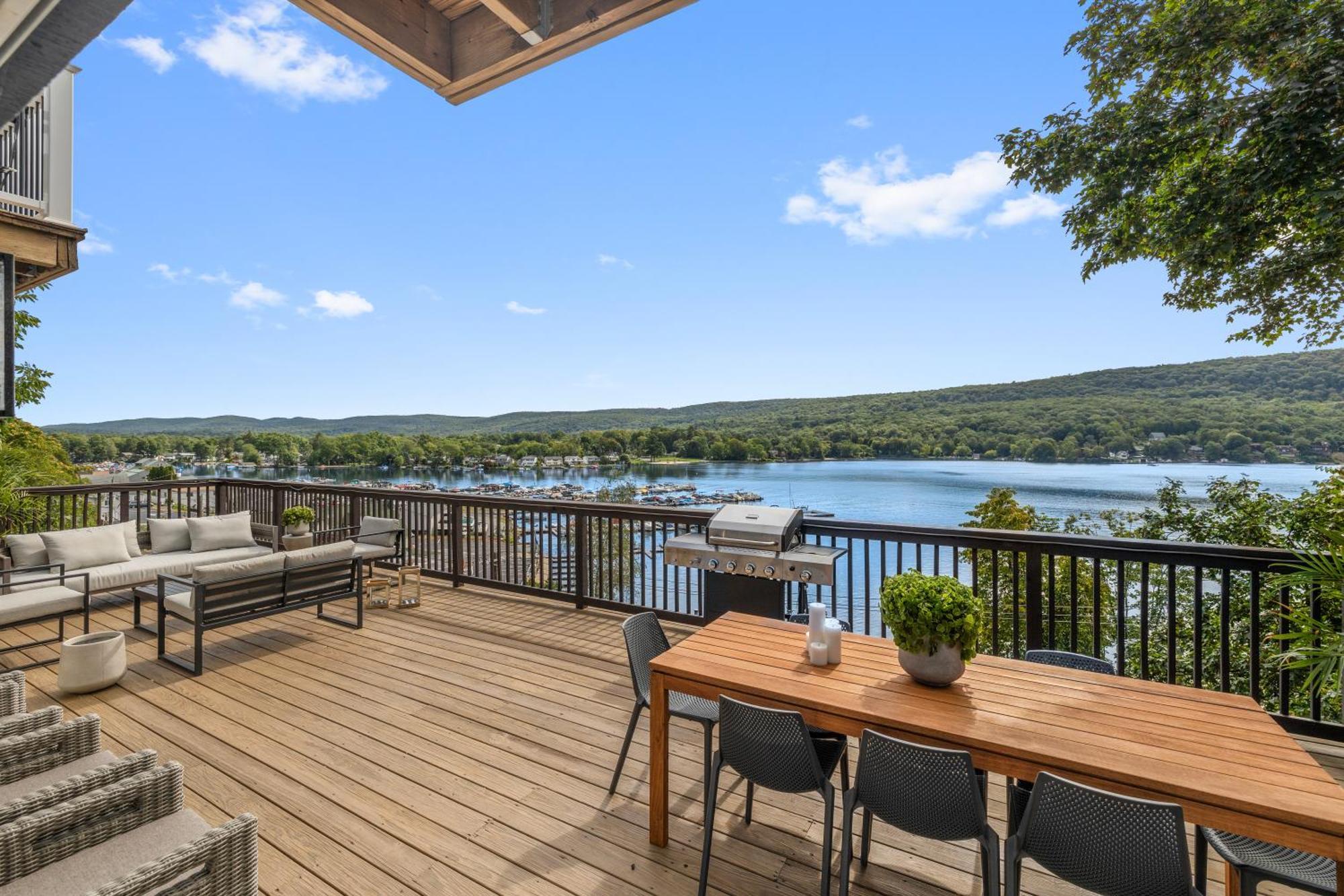 Lakeview House - Hot Tub - Firepit - Stunning Views - Spacious Deck - Cozy Living Room - Bar Greenwood Lake Exterior photo